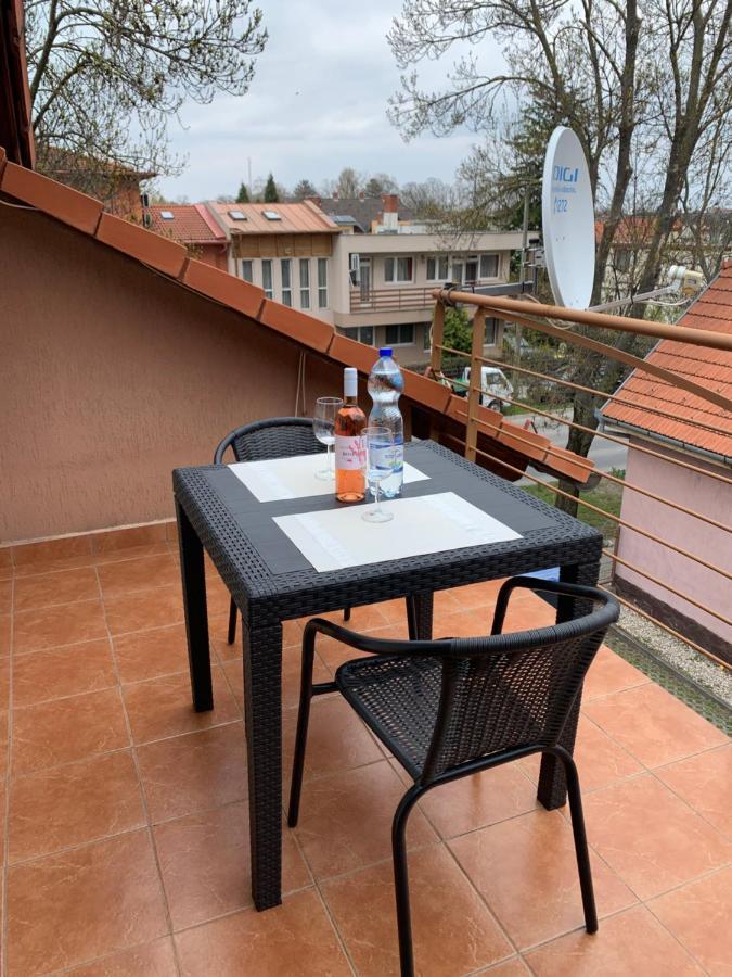 Indi Apartman Siófok Zewnętrze zdjęcie